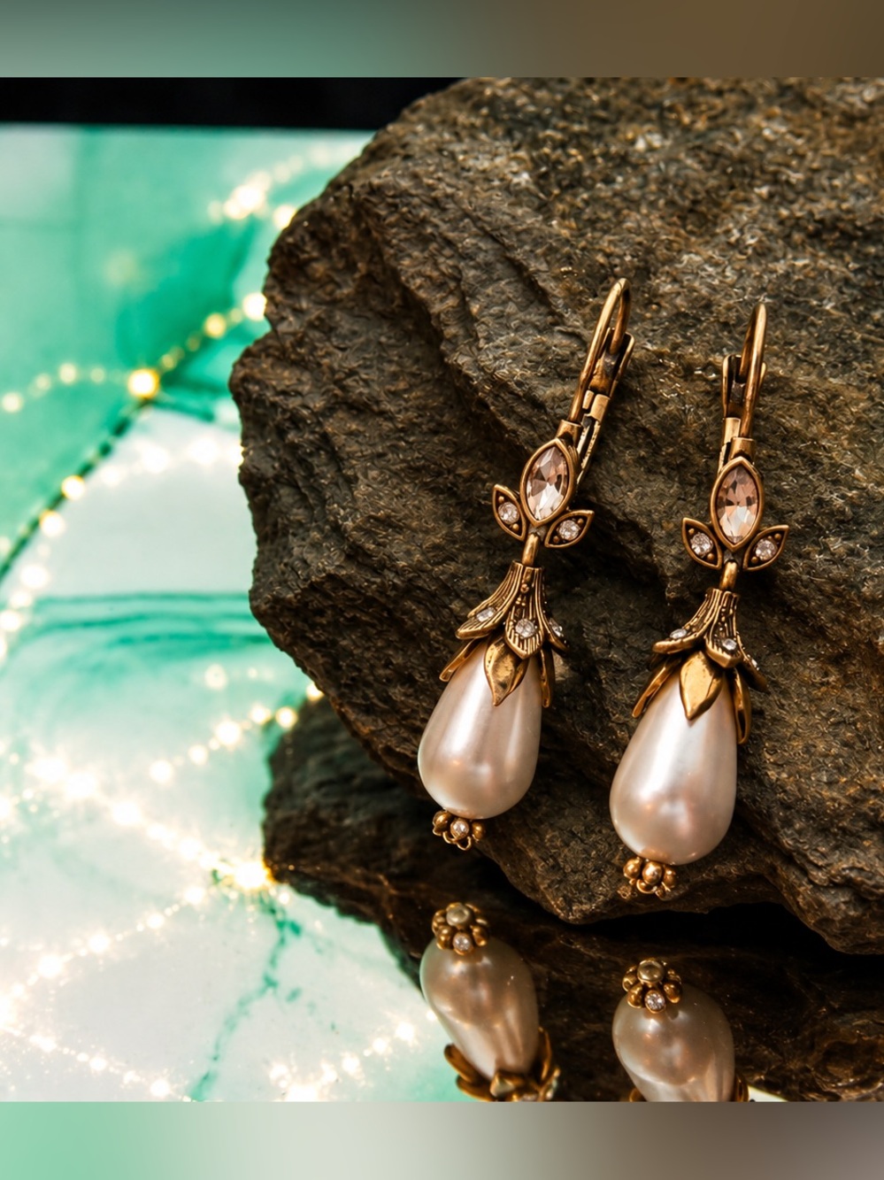 Pearl Drop Earrings Gold Tone Crystal Vintage Inspired Elegant Dangle